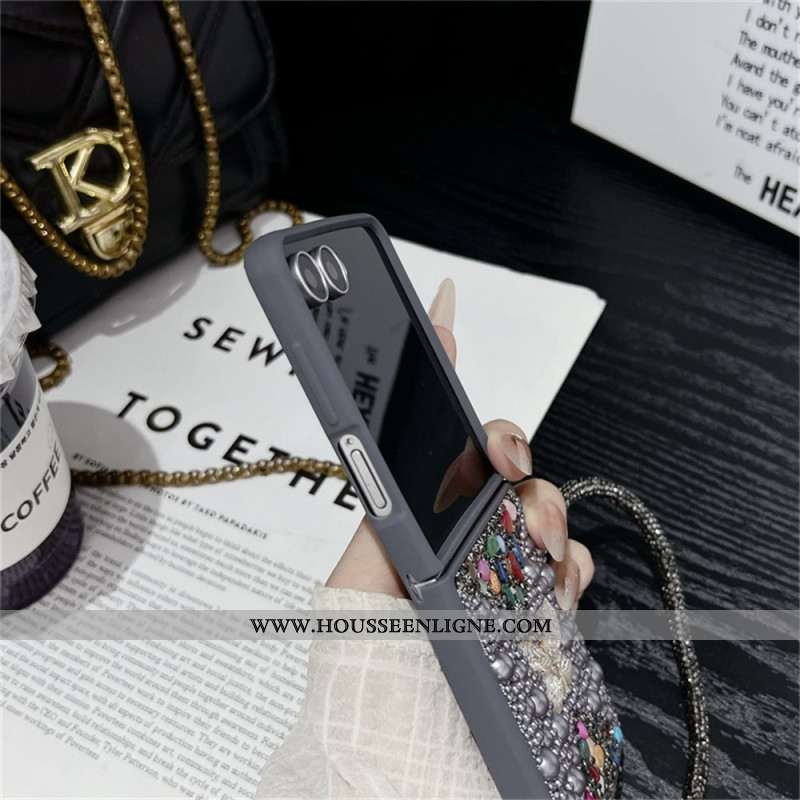 Coque Samsung Galaxy Z Flip 7 Design Paillettes et Dragonne