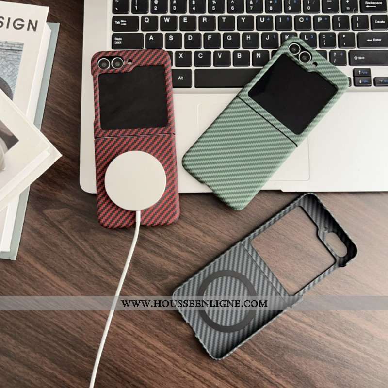 Coque Samsung Galaxy Z Flip 7 FE / Z Flip 6 Magnétique Texture Fibre Carbone