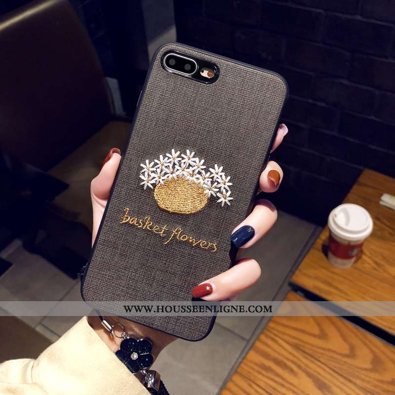 Coque iPhone 8 Plus Broderie Ornements Suspendus Protection Art Téléphone Portable Étui Marron