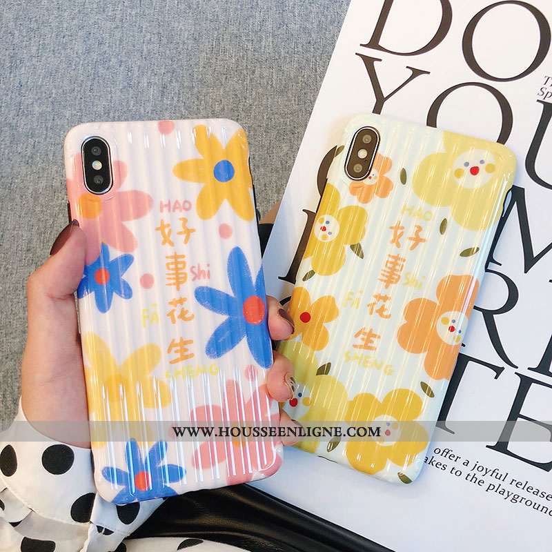 Coque iPhone Xs Fluide Doux Silicone Tendance Tout Compris Jaune Étui