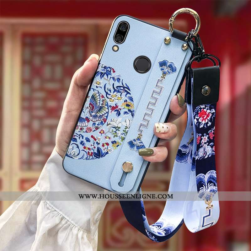 Housse Huawei P Smart+ Protection Ornements Suspendus Coque Rose Gaufrage Style Chinois Silicone