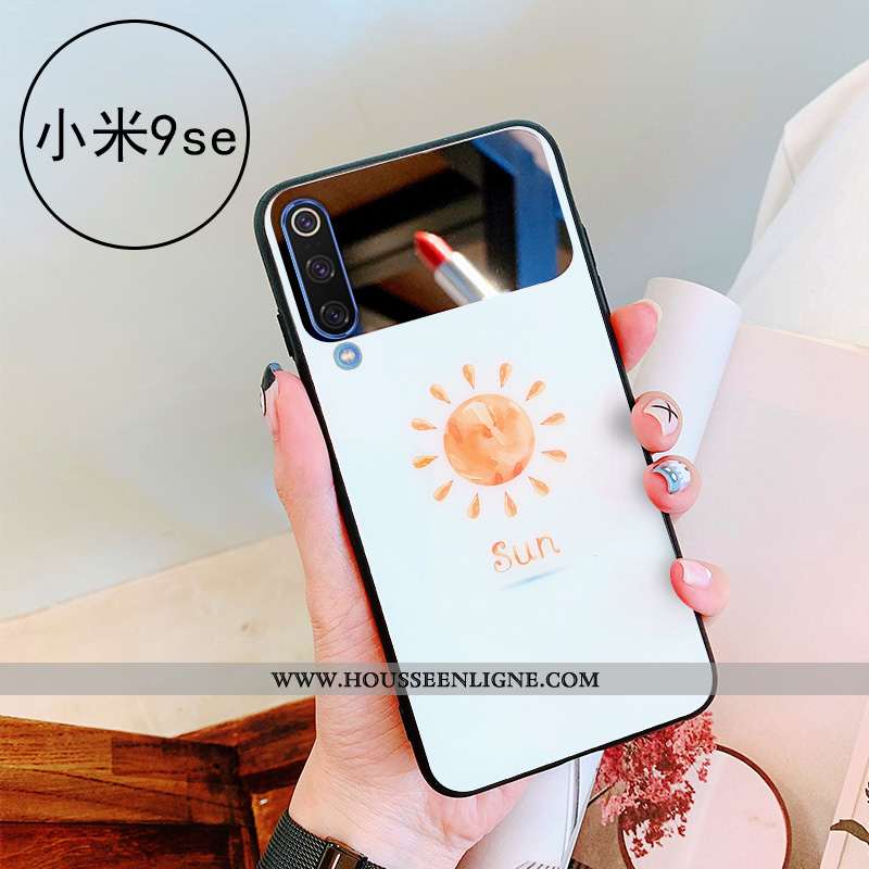 Étui Xiaomi Mi 9 Se Verre Personnalité Petit Net Rouge Coque Simple Téléphone Portable Blanche