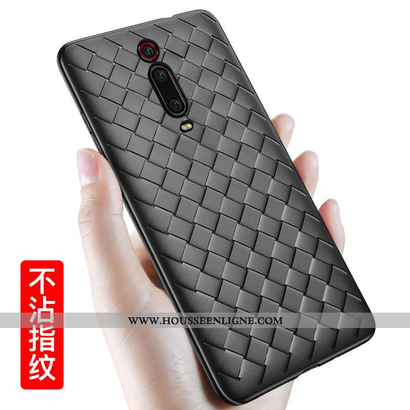 Étui Xiaomi Mi 9t Protection Délavé En Daim Noir Amoureux Téléphone Portable Modèle Fleurie