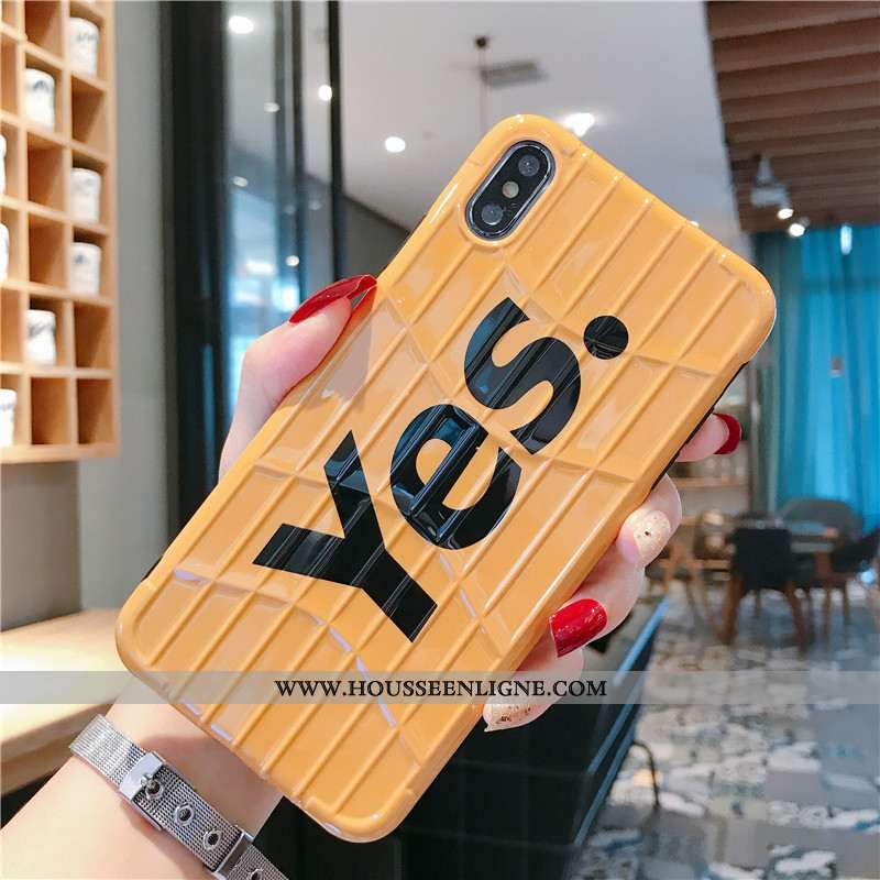Étui iPhone Xs Tendance Modèle Fleurie Jaune Lettre Voyage Fluide Doux Incassable