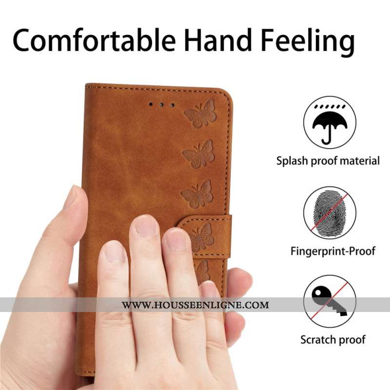 Housse iPhone 16 Frise Papillons